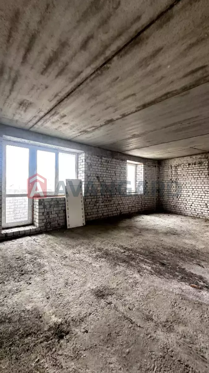 2 ����. ��������, 48/18/17 ��. �., 3/9 ���� ���� 3