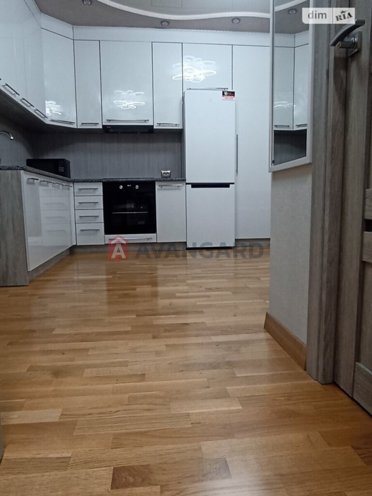 1 ����. ��������, 40/-/- ��. �., 6/16 ���� ���� 7