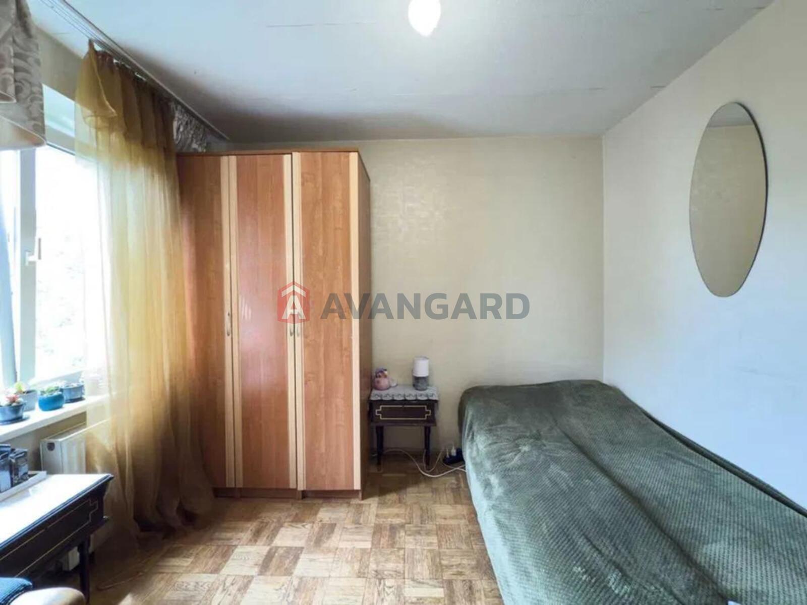 3 . , 68/-/7 . ., 5/9   7