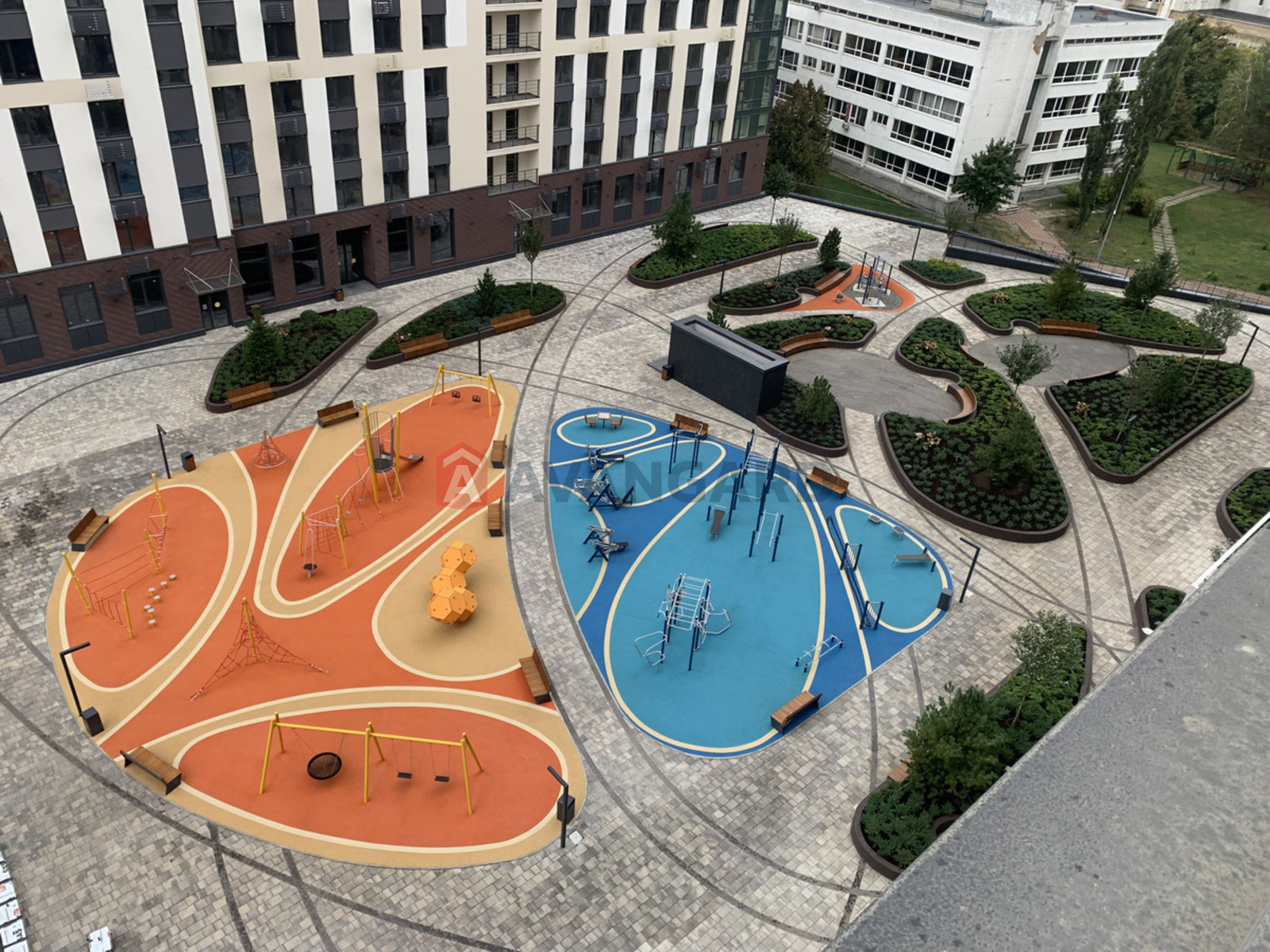 2 ����. ��������, 77/33/25 ��. �., 10/26 ���� ���� 20