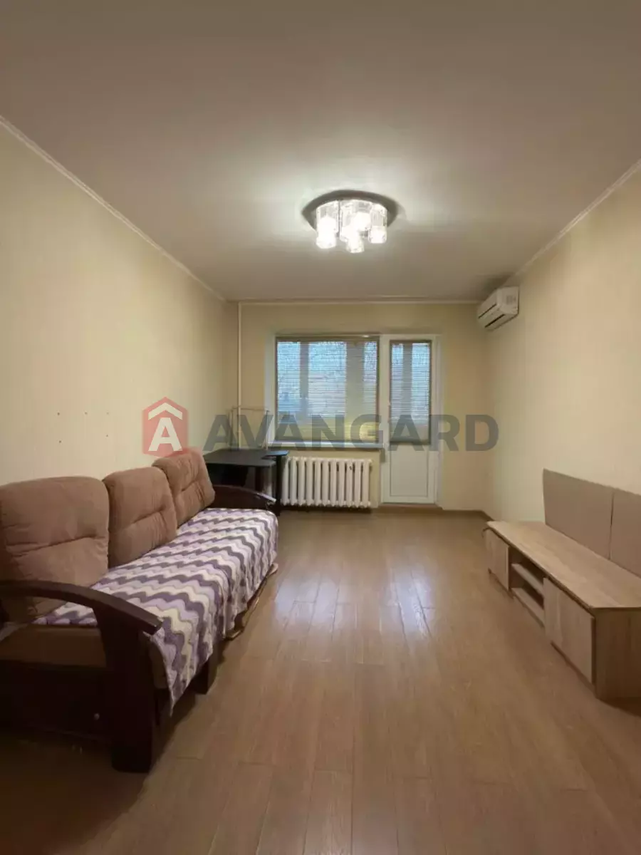 2 ��. ��������, 45/26/6 ��. �., 2/5 ������ ���� 11