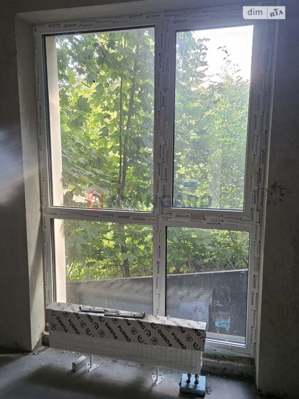 1 ��. ��������, 38/28/16 ��. �., 2/4 ������ ���� 10