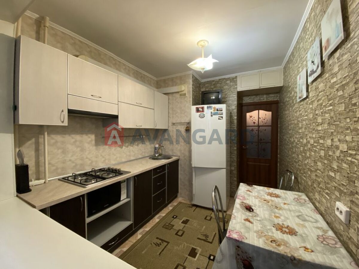 2 ��. ��������, 37/-/7 ��. �., 9/13 ������ ���� 6