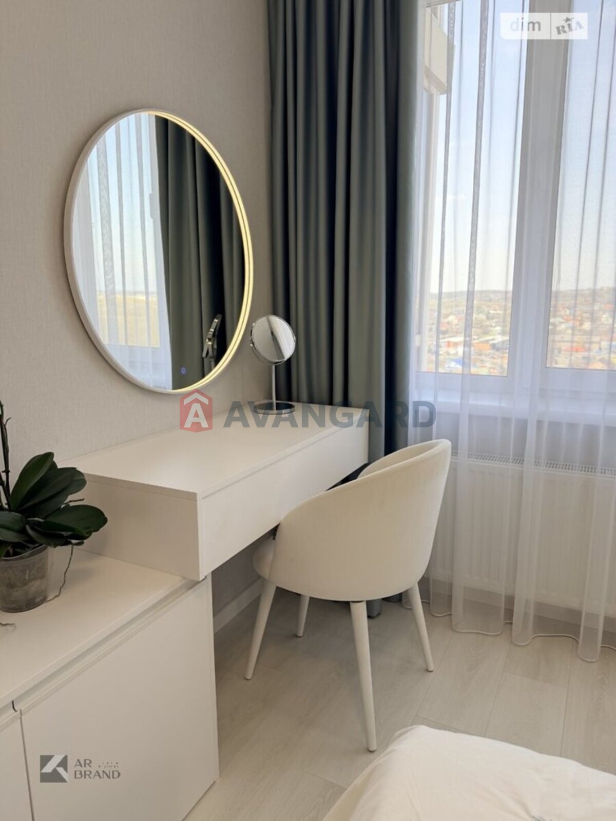 2 ��. ��������, 73/43/12 ��. �., 15/16 ������ ���� 12