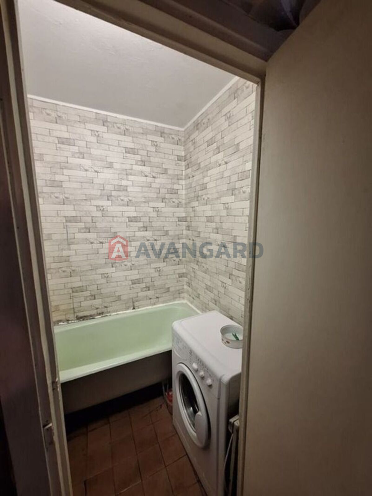 2 ����. ��������, 50/-/6 ��. �., 9/9 ���� ���� 5