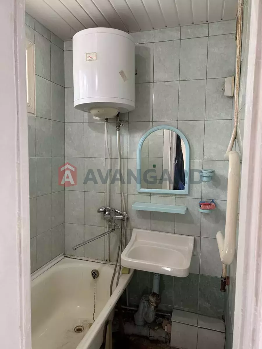 2 ��. ��������, 50/-/7 ��. �., 6/9 ������ ���� 8