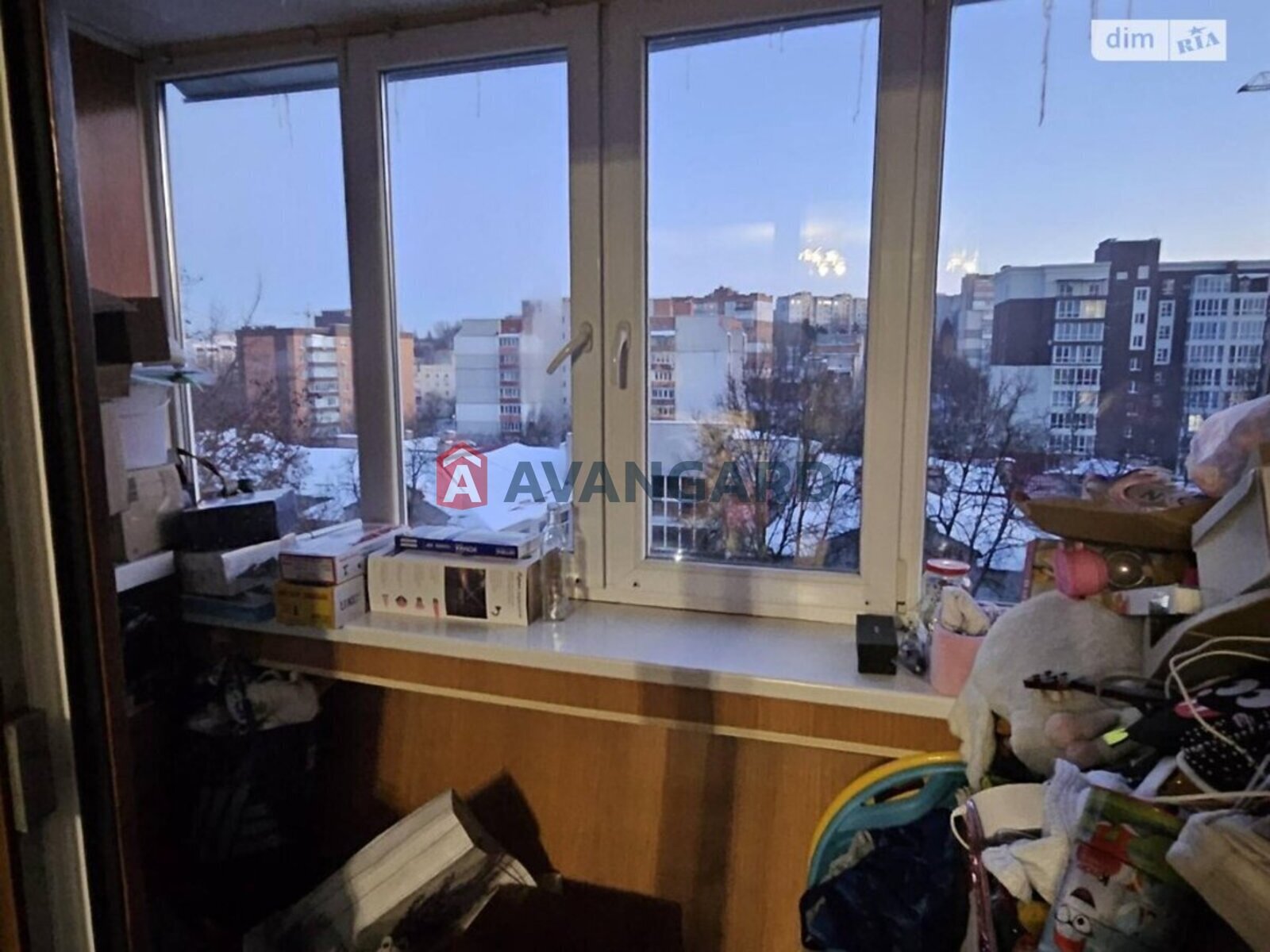 2 ��. ��������, 44/30,/8 ��. �., 5/5 ������ ���� 6