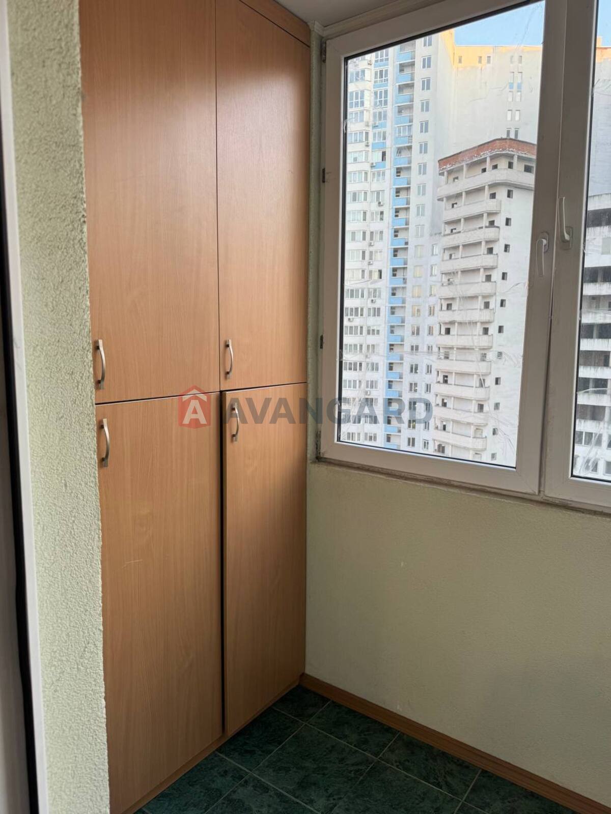 1 ��. ��������, 51/22/12 ��. �., 11/24 ������ ���� 9