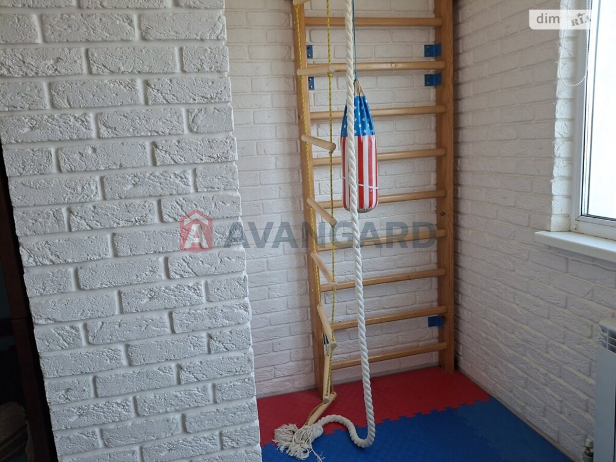 1 ����. ��������, 49/24/14 ��. �., 2/12 ���� ���� 2