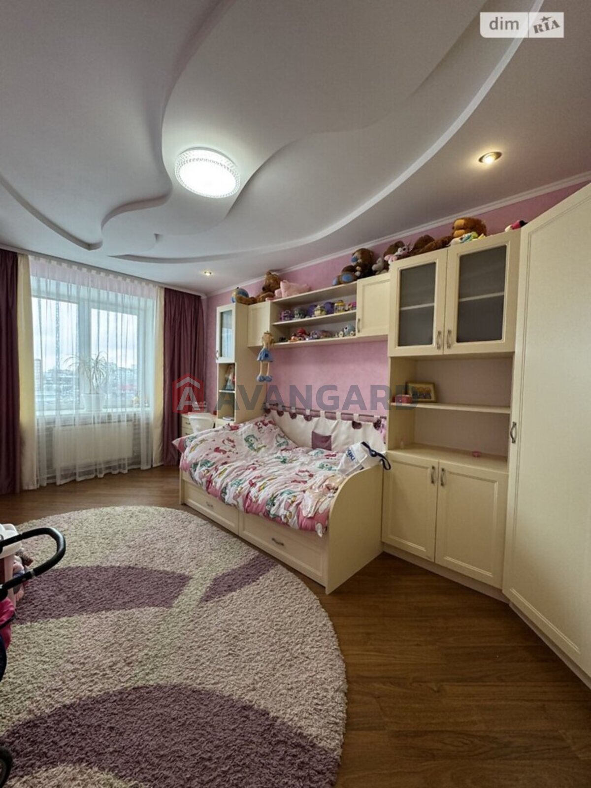 3 ��. ��������, 89/-/13 ��. �., 8/9 ������ ���� 16