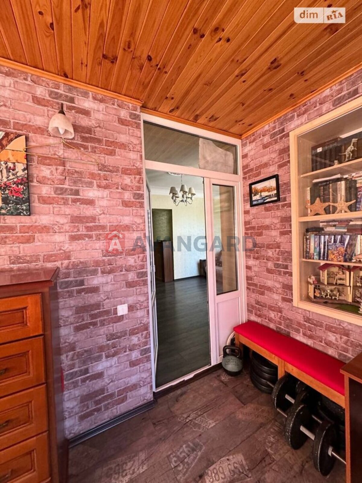 3 ����. ��������, 70/40/7 ��. �., 1/6 ���� ���� 16