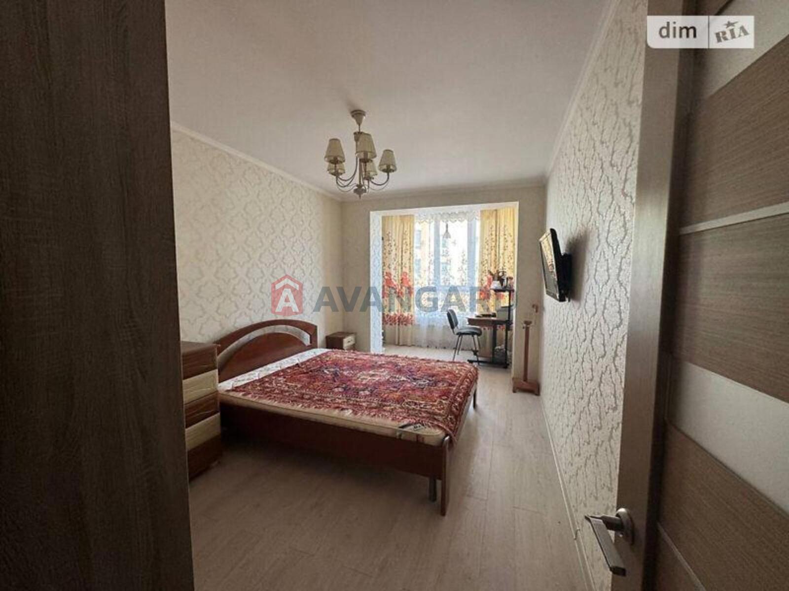 2 ��. ��������, 55/33/11 ��. �., 2/5 ������ ���� 12