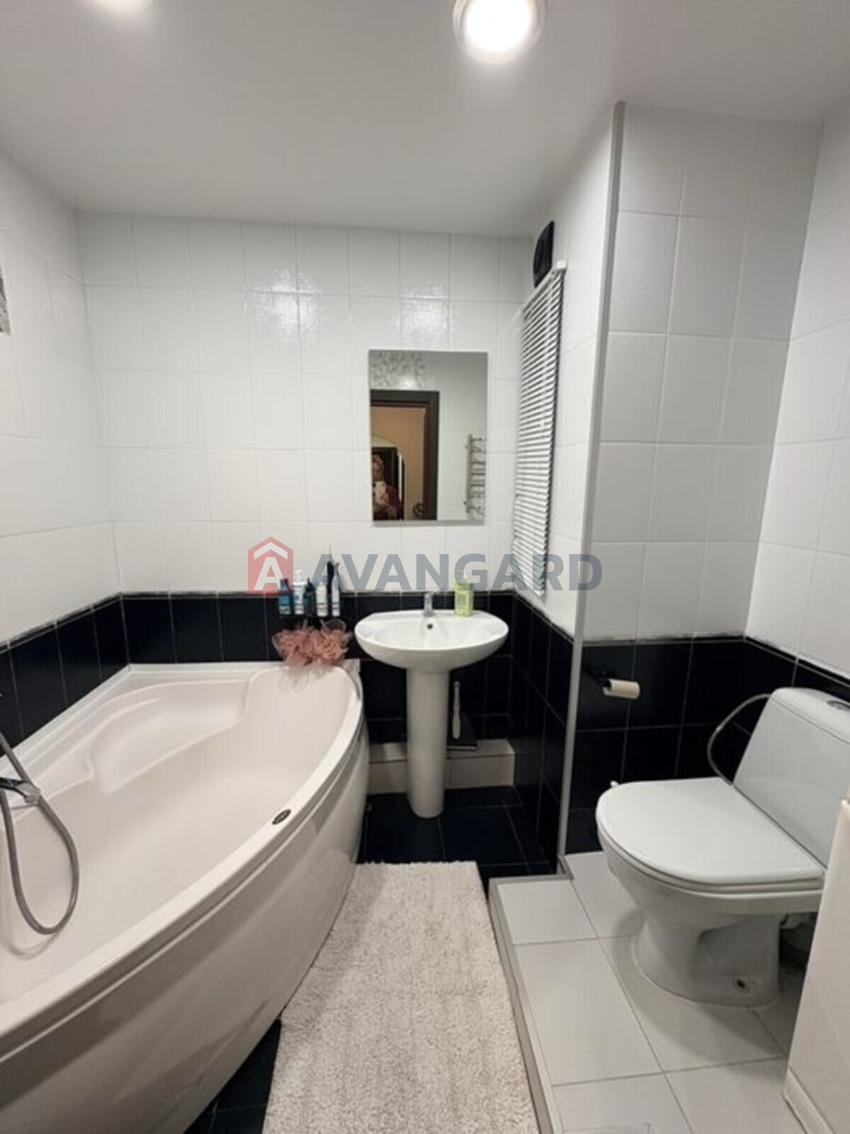 3 ����. ��������, 67/-/8 ��. �., 5/9 ���� ���� 5