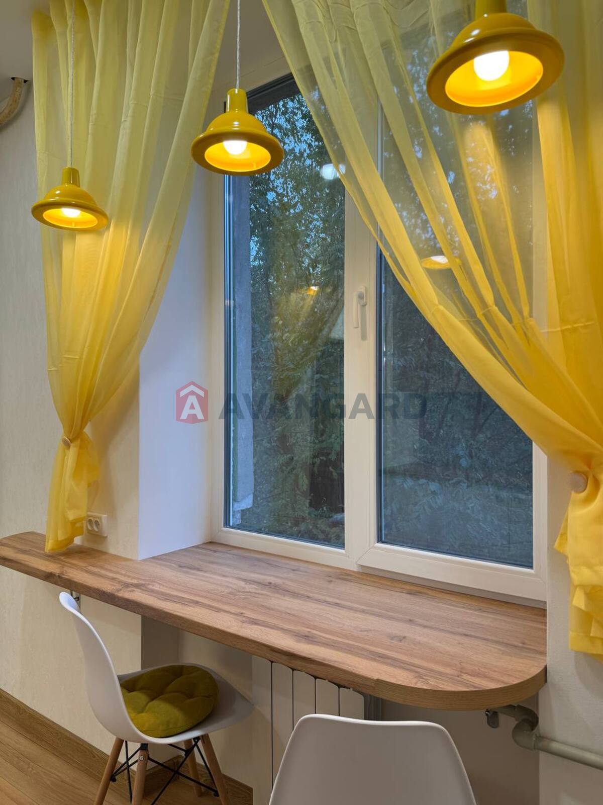 3 . , 70/-/8 . ., 4/5   3