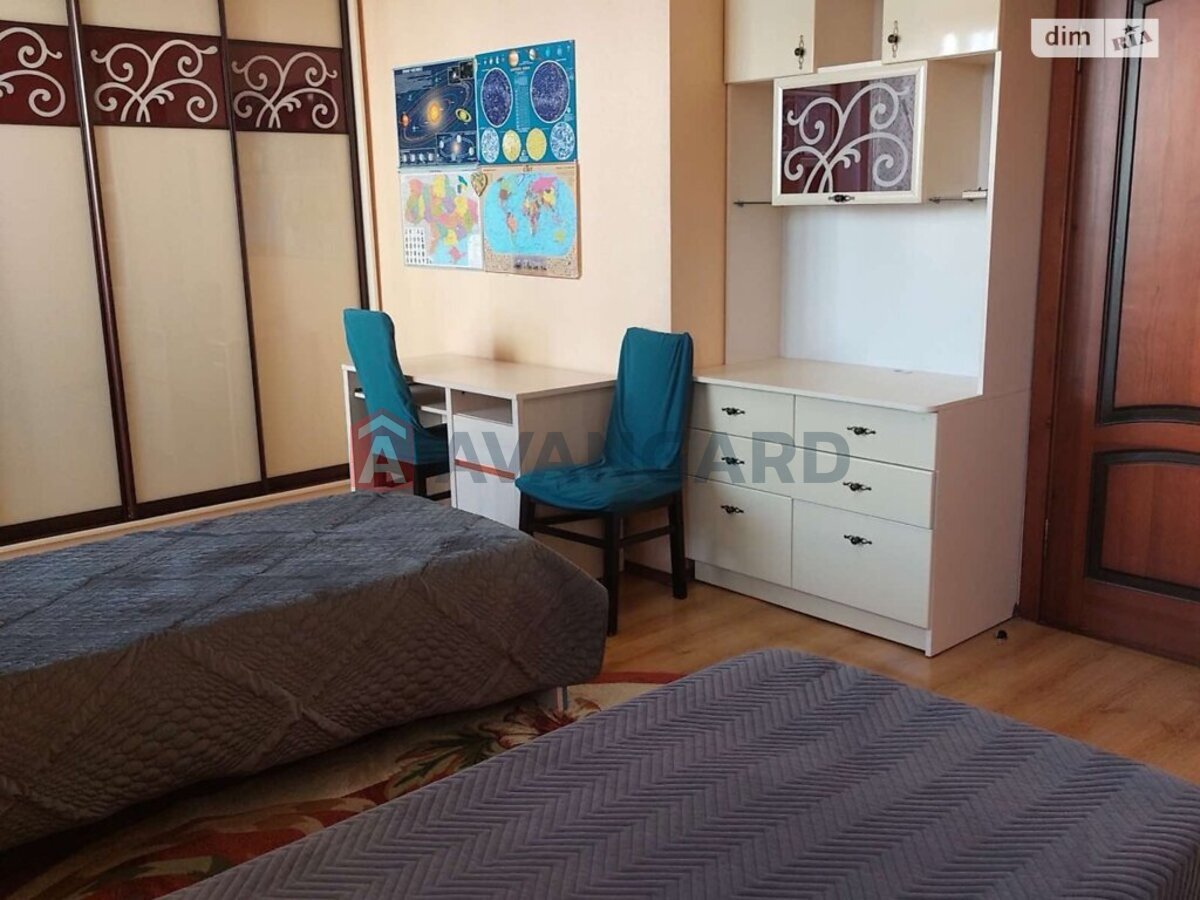 3 ����. ��������, 95/-/- ��. �., 3/4 ���� ���� 13