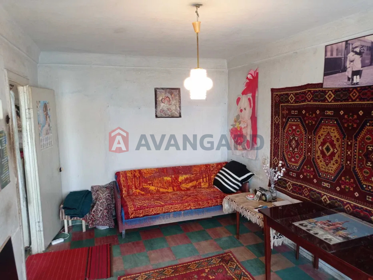 2 ��. ��������, 44/-/7 ��. �., 4/5 ������ ���� 4