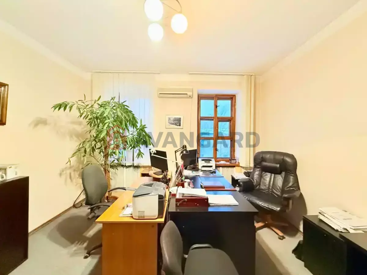 3 ��. ��������, 74/46/12 ��. �., 1/2 ������ ���� 14