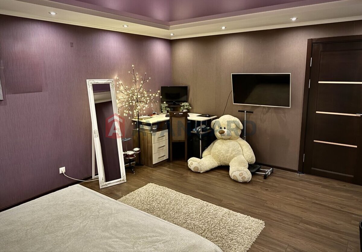 3 ����. ��������, 93/53/35 ��. �., 4/5 ���� ���� 21