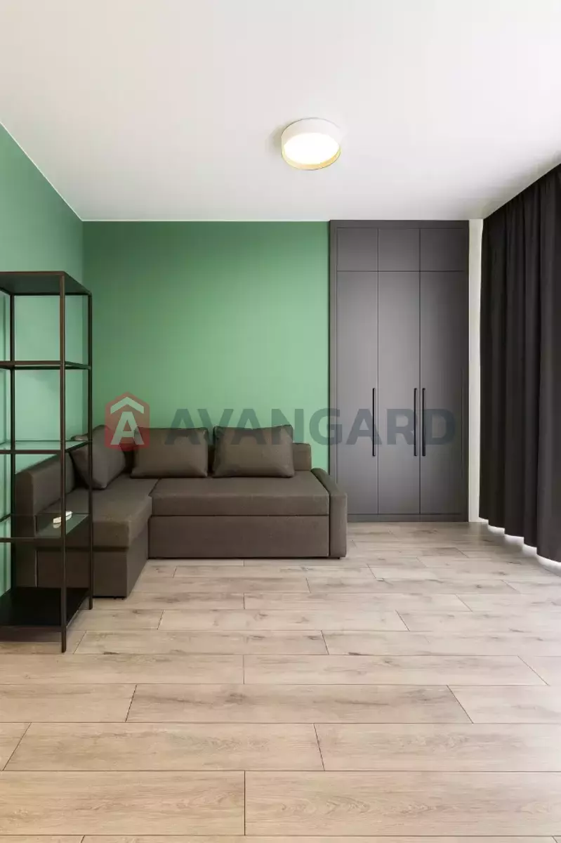 1 ��. ��������, 30/-/- ��. �., 3/5 ������ ���� 4