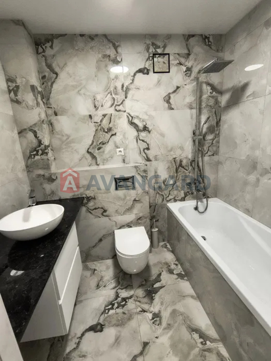 1 ��. ��������, 49/-/19 ��. �., 8/11 ������ ���� 1