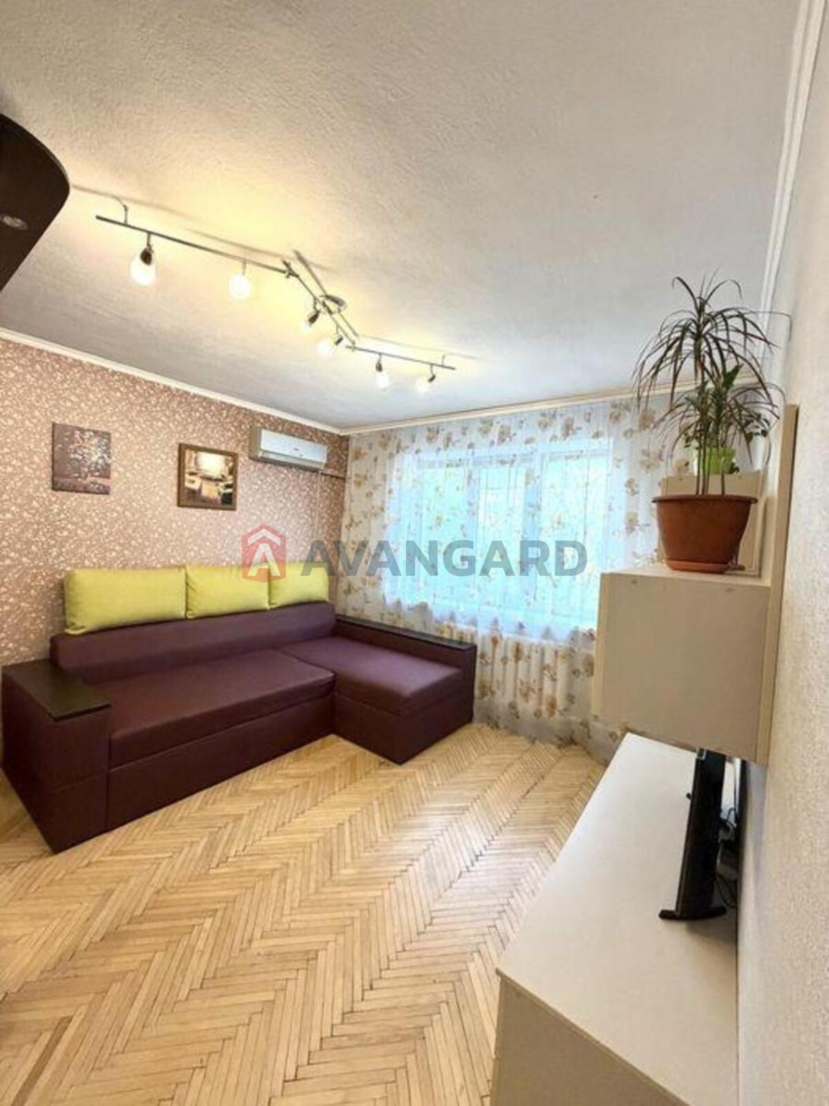 1 ��. ��������, 24/-/4 ��. �., 4/5 ������ ���� 2