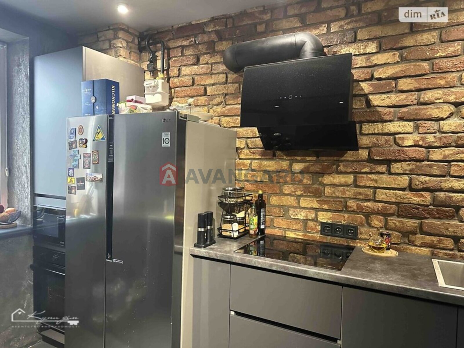 2 ��. ��������, 90/62/17 ��. �., 4/4 ������ ���� 6