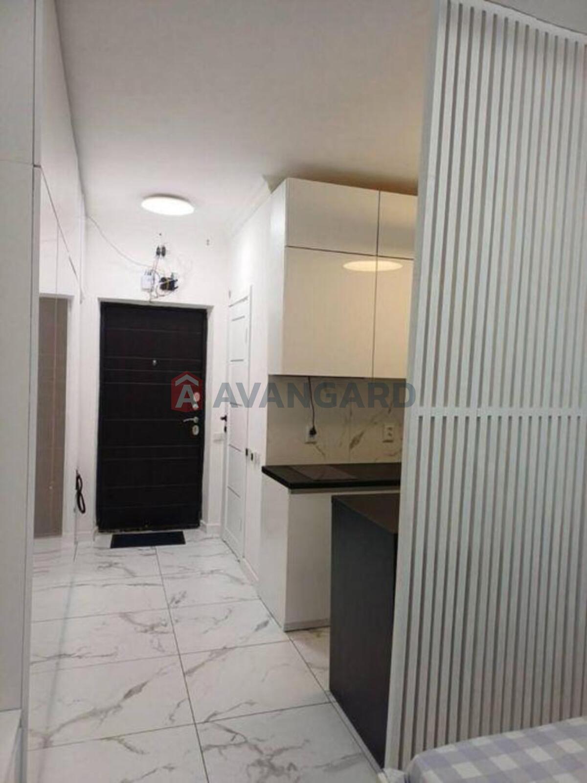 1 ��. ��������, 22/-/10 ��. �., 6/12 ������ ���� 9