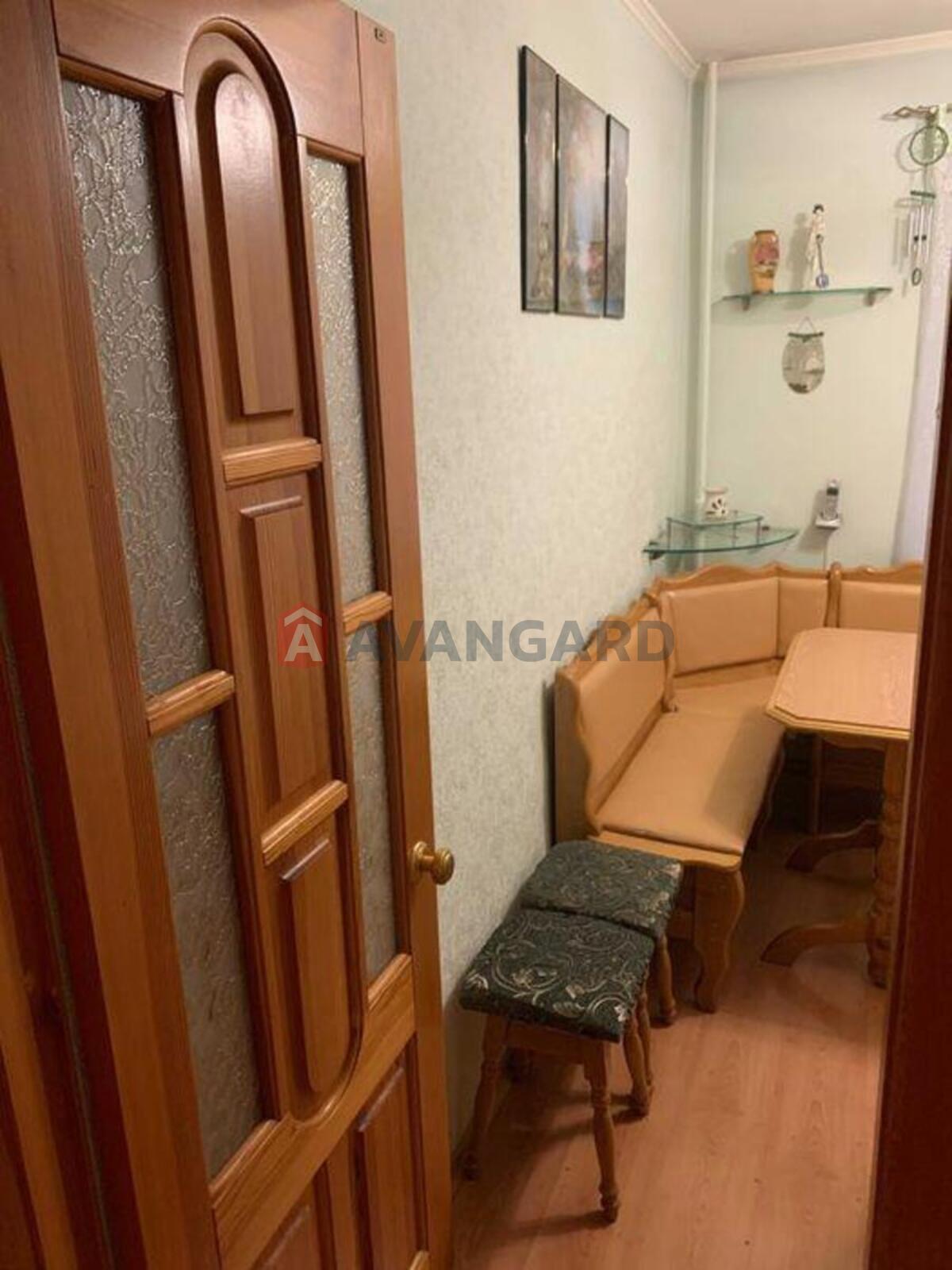 1 ��. ��������, 30/-/6 ��. �., 4/5 ������ ���� 14