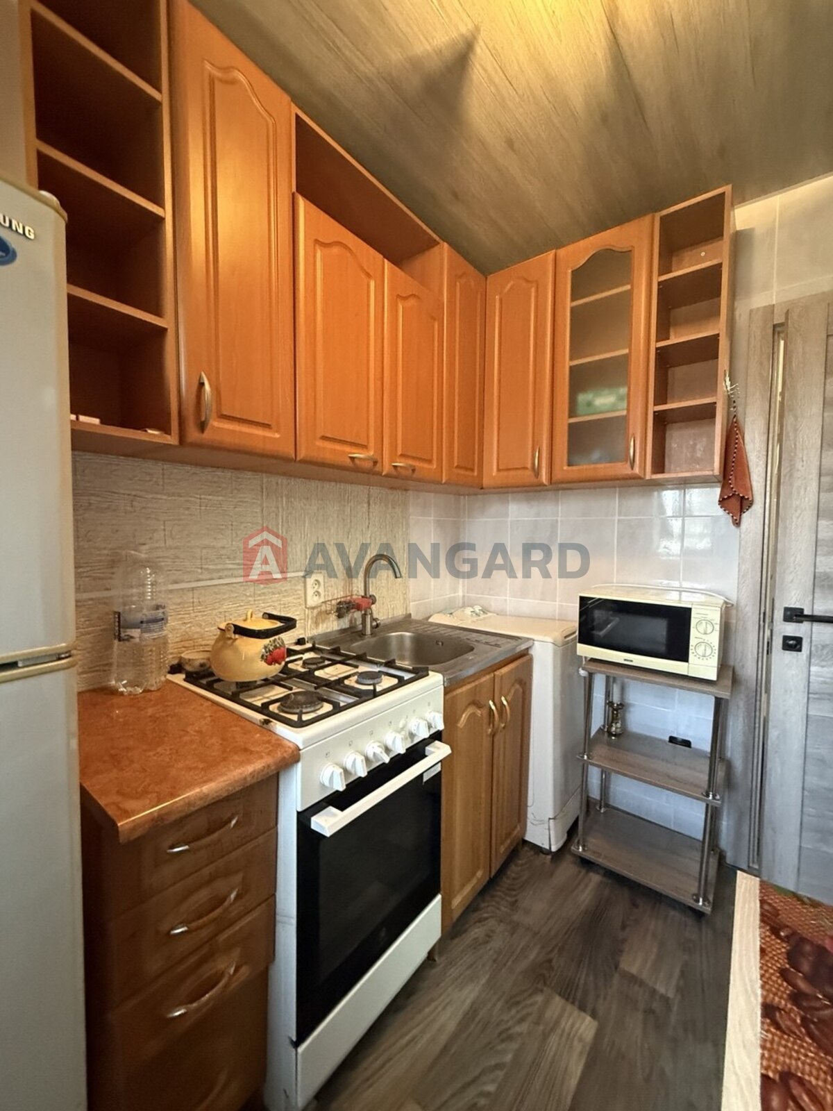 2 ��. ��������, 38/-/7 ��. �., 1/2 ������ ���� 19