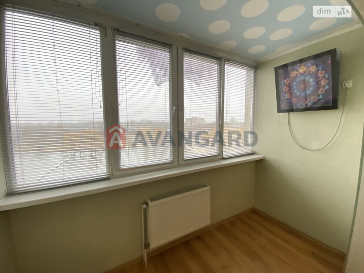 3 . , 66/42/9 . ., 6/9   7