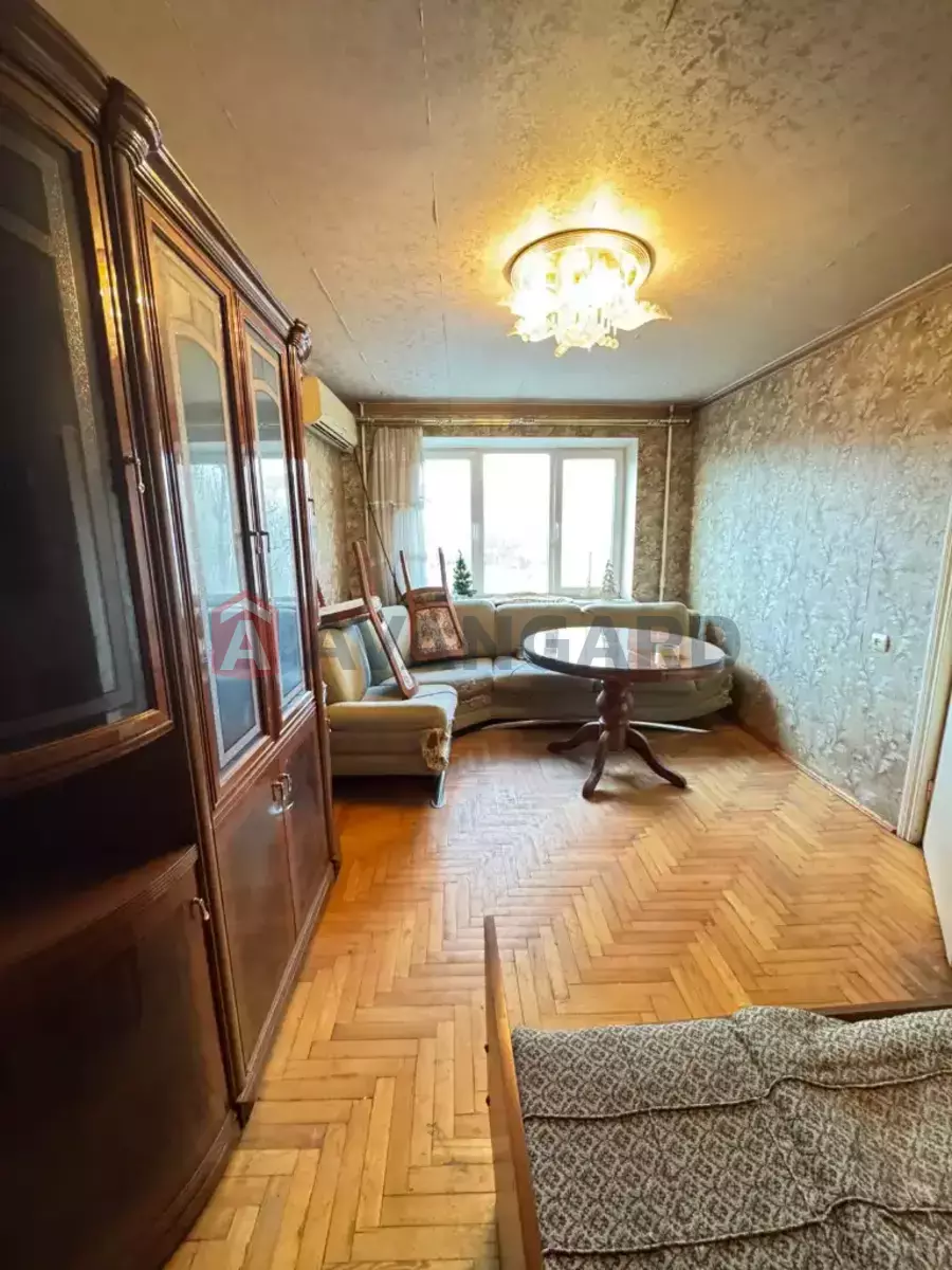 3 ����. ��������, 60/-/- ��. �., 7/9 ���� ���� 3