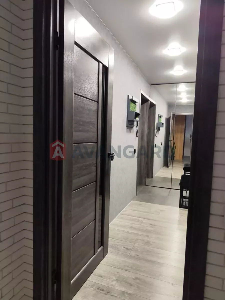 2 ��. ��������, 48/-/6 ��. �., 8/9 ������ ���� 4