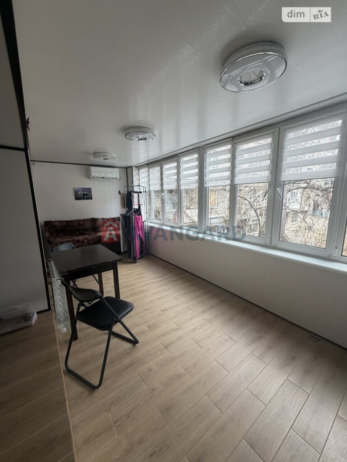 3 ����. ��������, 74/-/- ��. �., 2/4 ���� ���� 1