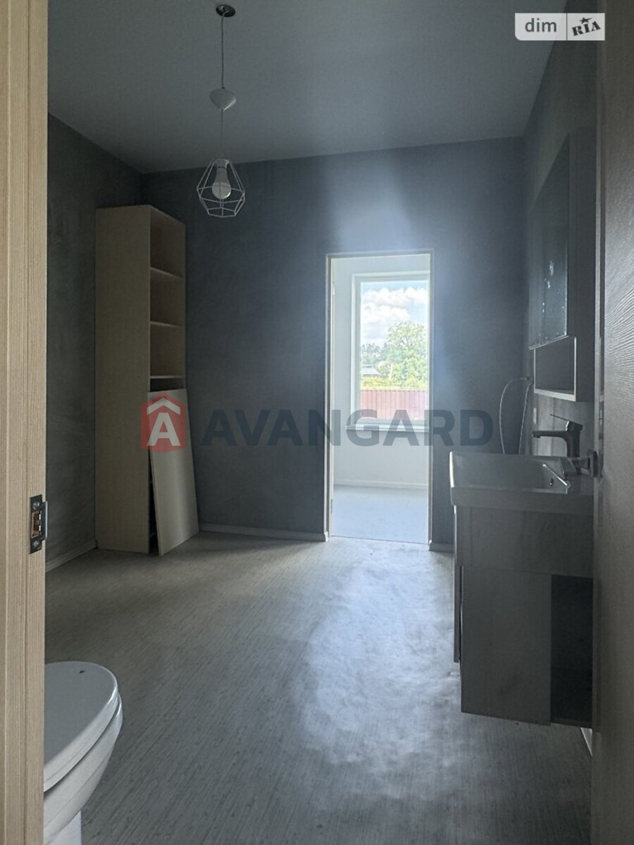 5 ��. ��������, 215/86/13 ��. �., 1/2 ������ ���� 8