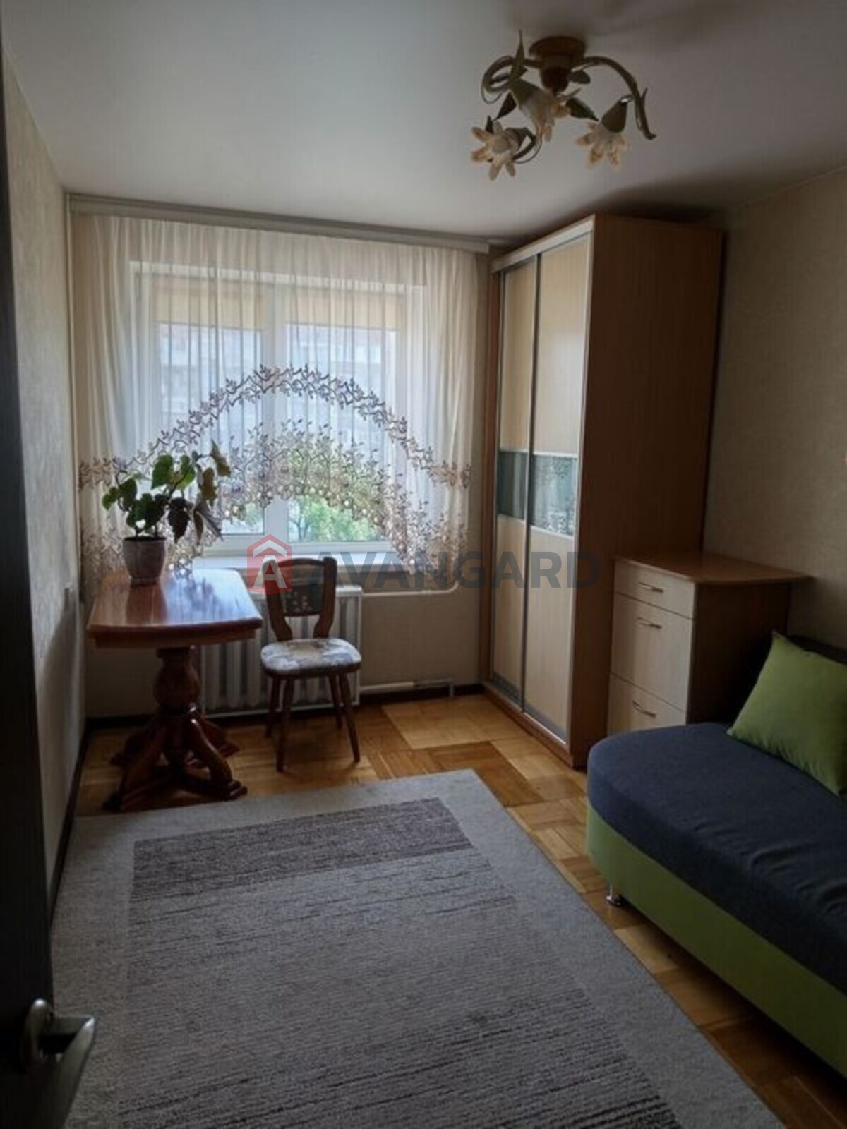 3 . , 68/-/9 . ., 6/9   6