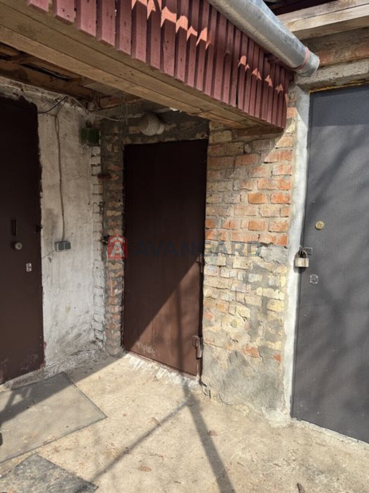 2 ��. ��������, 43/-/5 ��. �., 1/3 ������ ���� 11