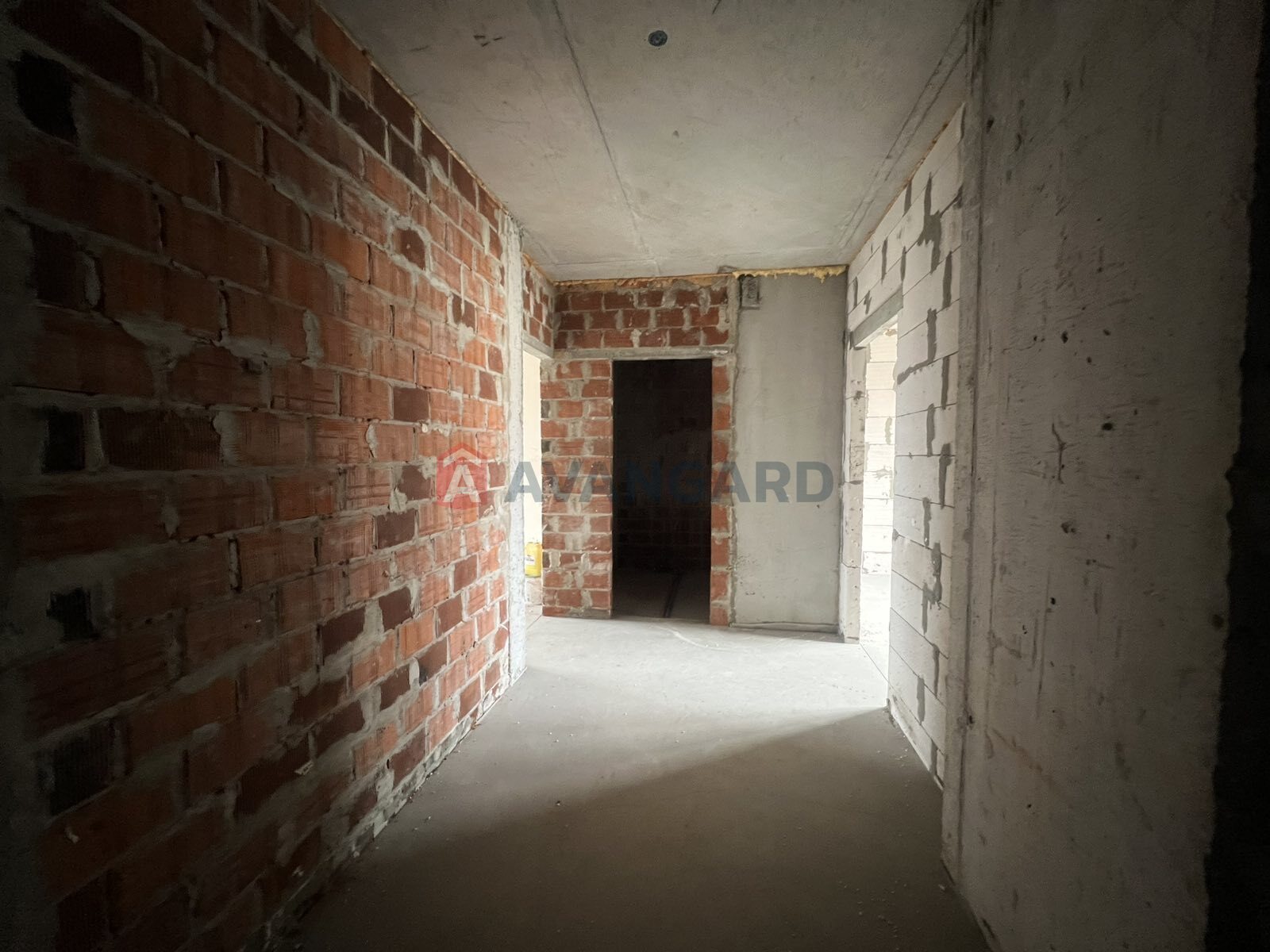 1 ��. ��������, 45,7/-/17,1 ��. �., 7/8 ������ ���� 4