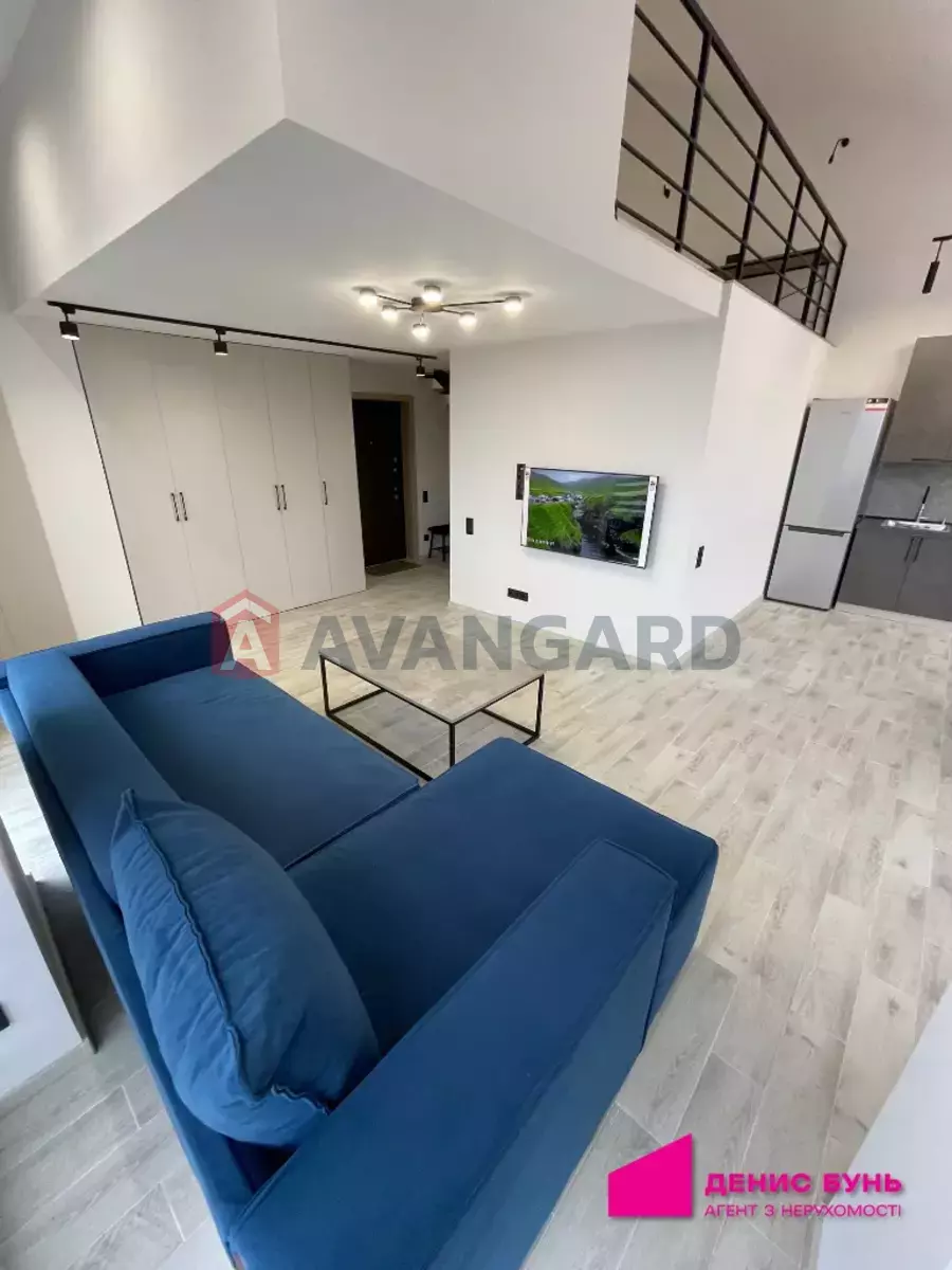 1 ��. ��������, 63/-/- ��. �., 5/5 ������ ���� 4