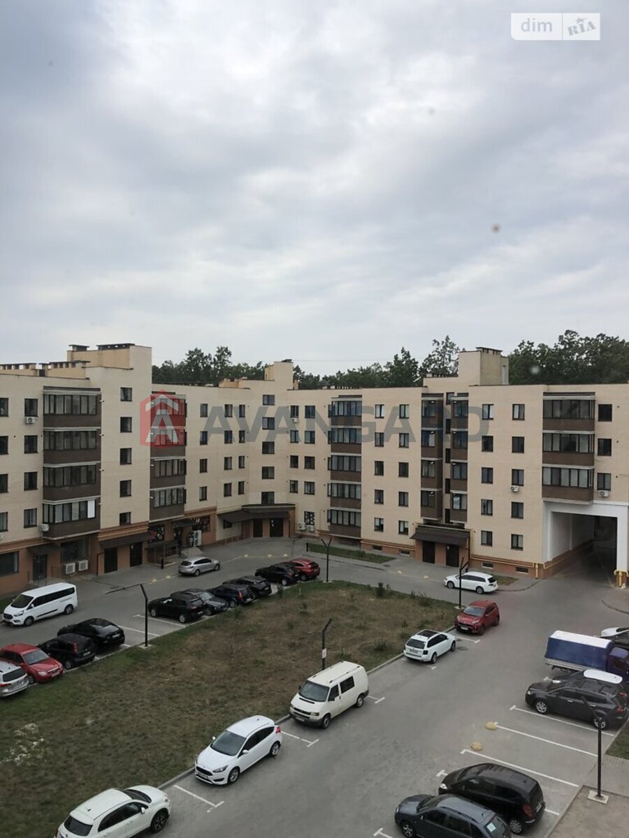 1 ��. ��������, 39/19/12 ��. �., 5/5 ������ ���� 9