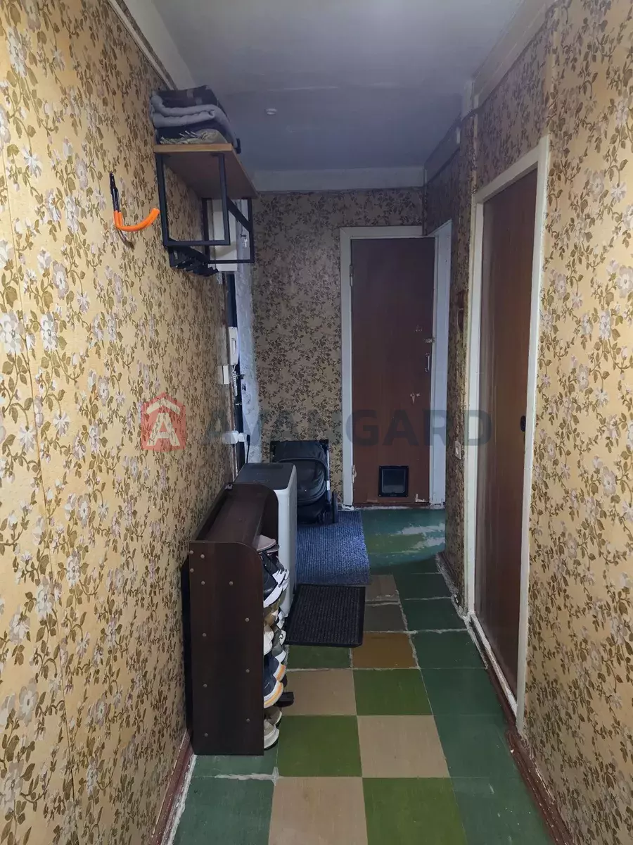 3 ��. ��������, 68/-/9 ��. �., 5/9 ������ ���� 19