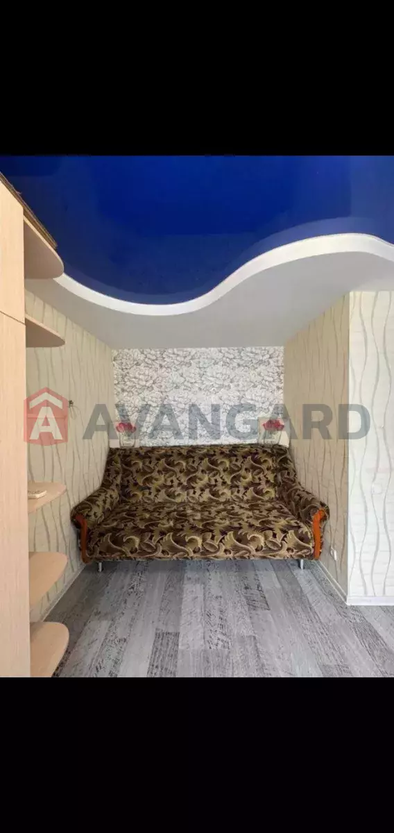 1 ����. ��������, 23/-/7 ��. �., 5/9 ���� ���� 6