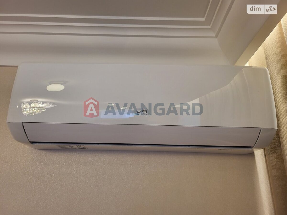 2 ����. ��������, 82/-/- ��. �., 8/9 ���� ���� 7