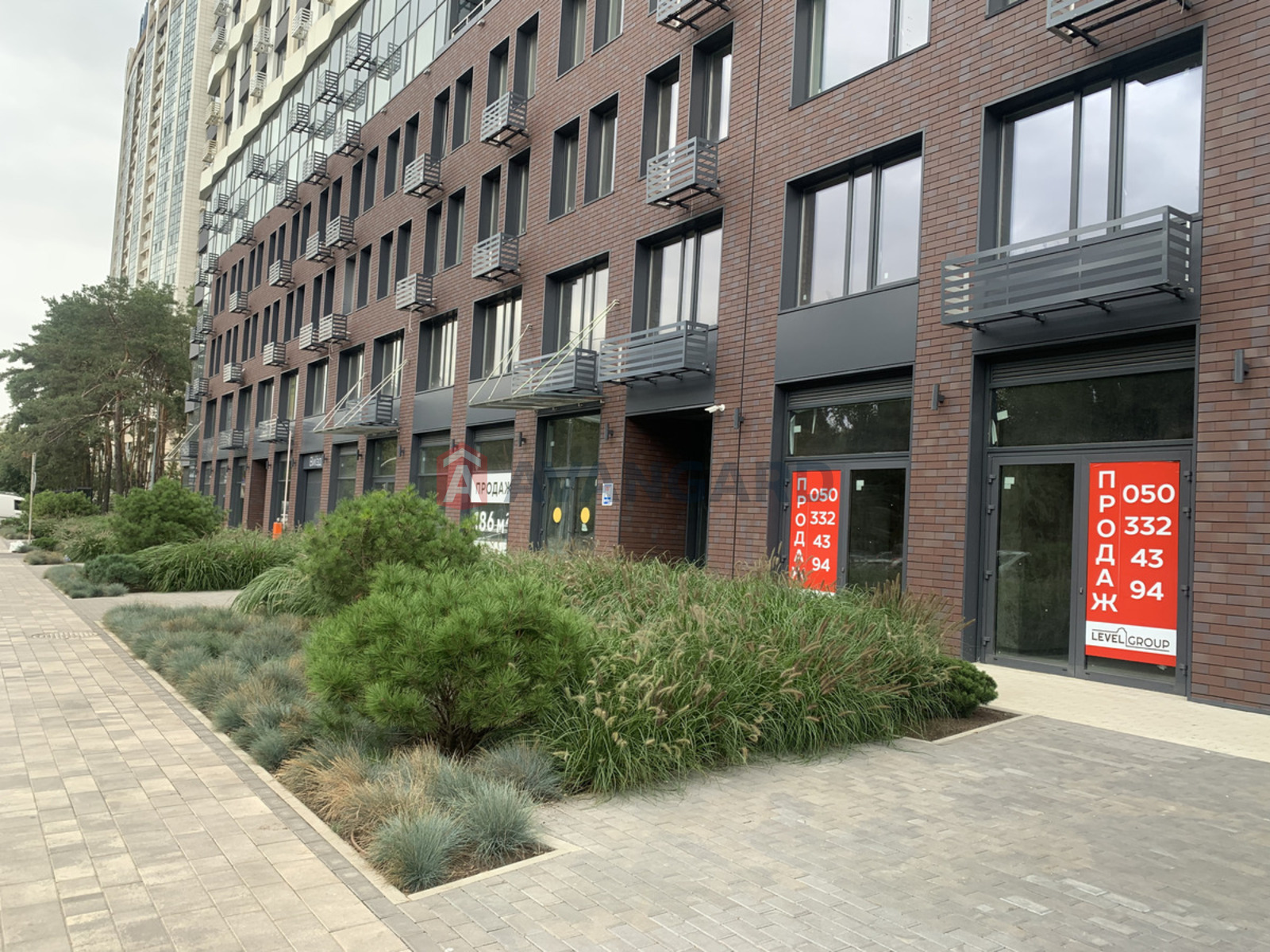 2 ����. ��������, 77/33/25 ��. �., 10/26 ���� ���� 18