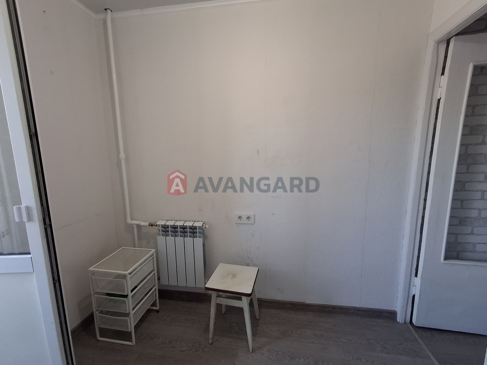 2 ����. ��������, 49/-/5.9 ��. �., 2/9 ���� ���� 6