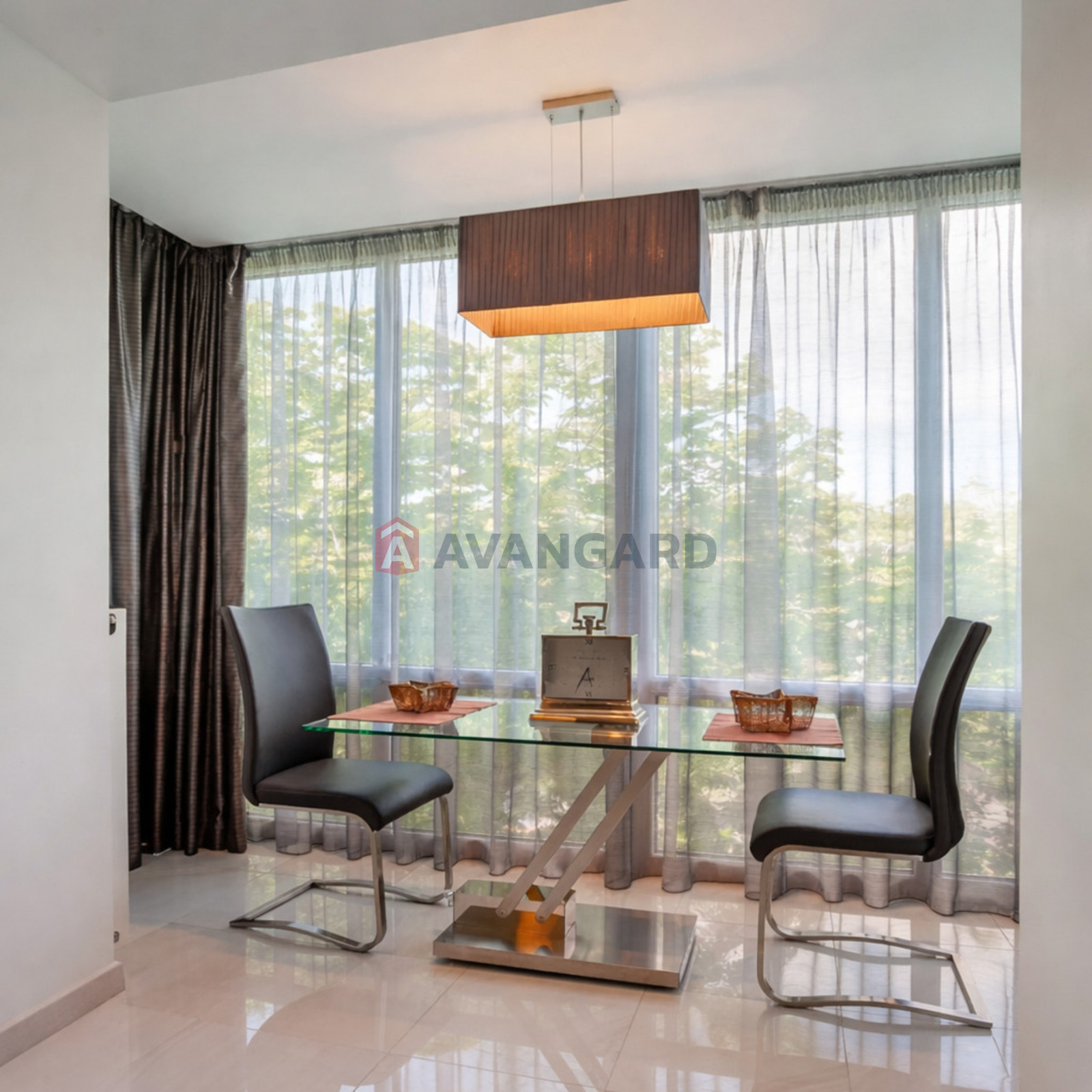 1 ��. ��������, 34/18/5 ��. �., 5/5 ������ ���� 3