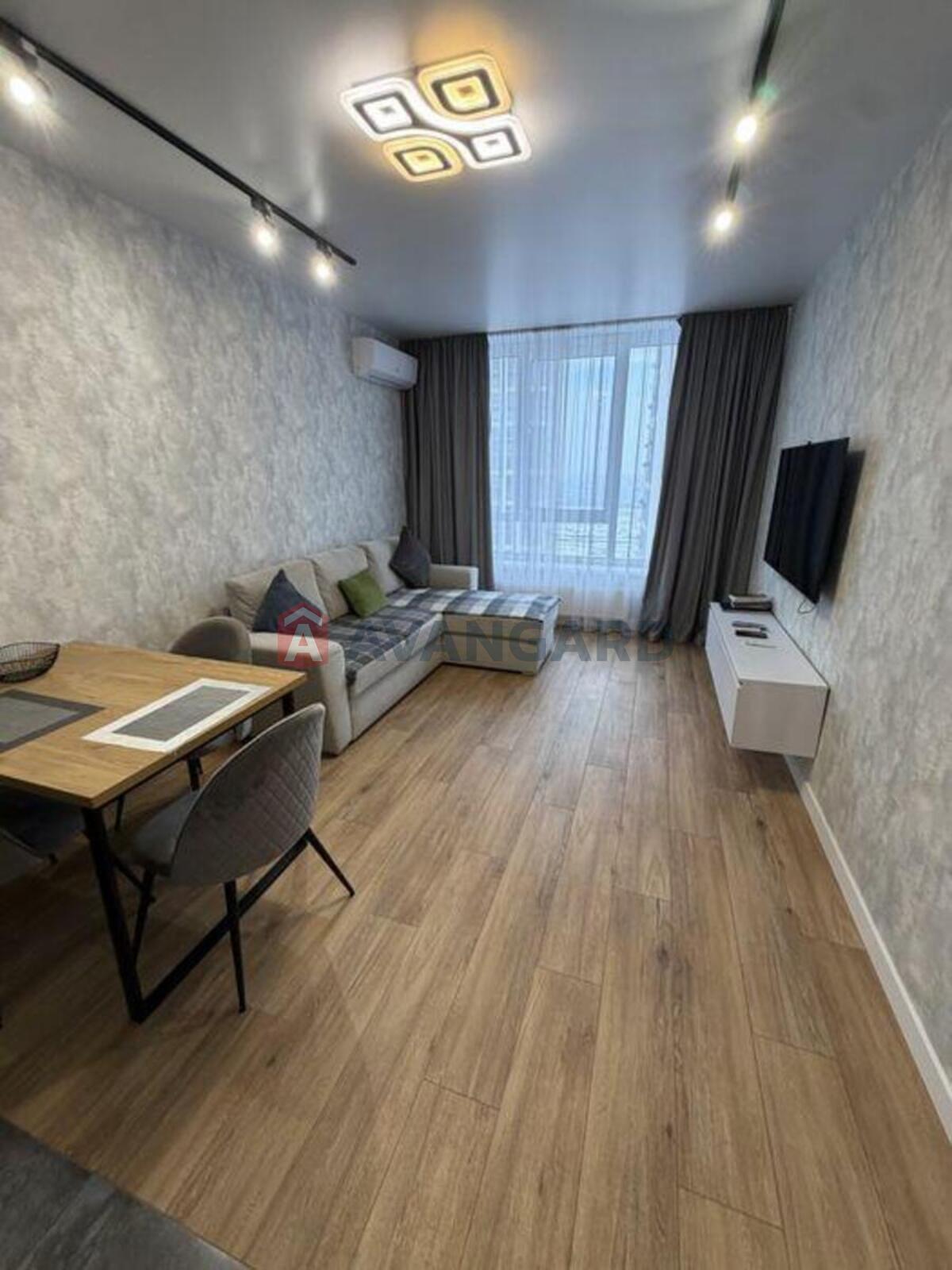 1 ��. ��������, 45/-/25 ��. �., 18/25 ������ ���� 3