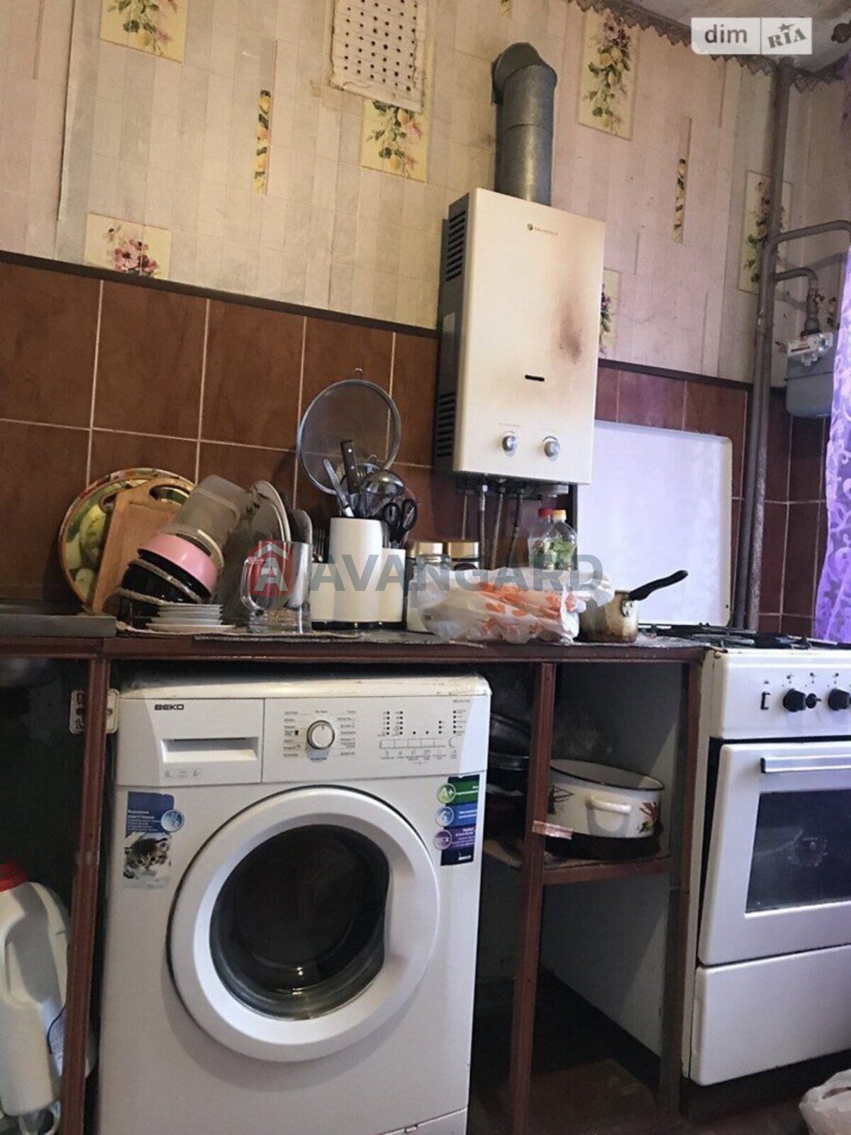 1 ��. ��������, 30/17/5 ��. �., 4/5 ������ ���� 3