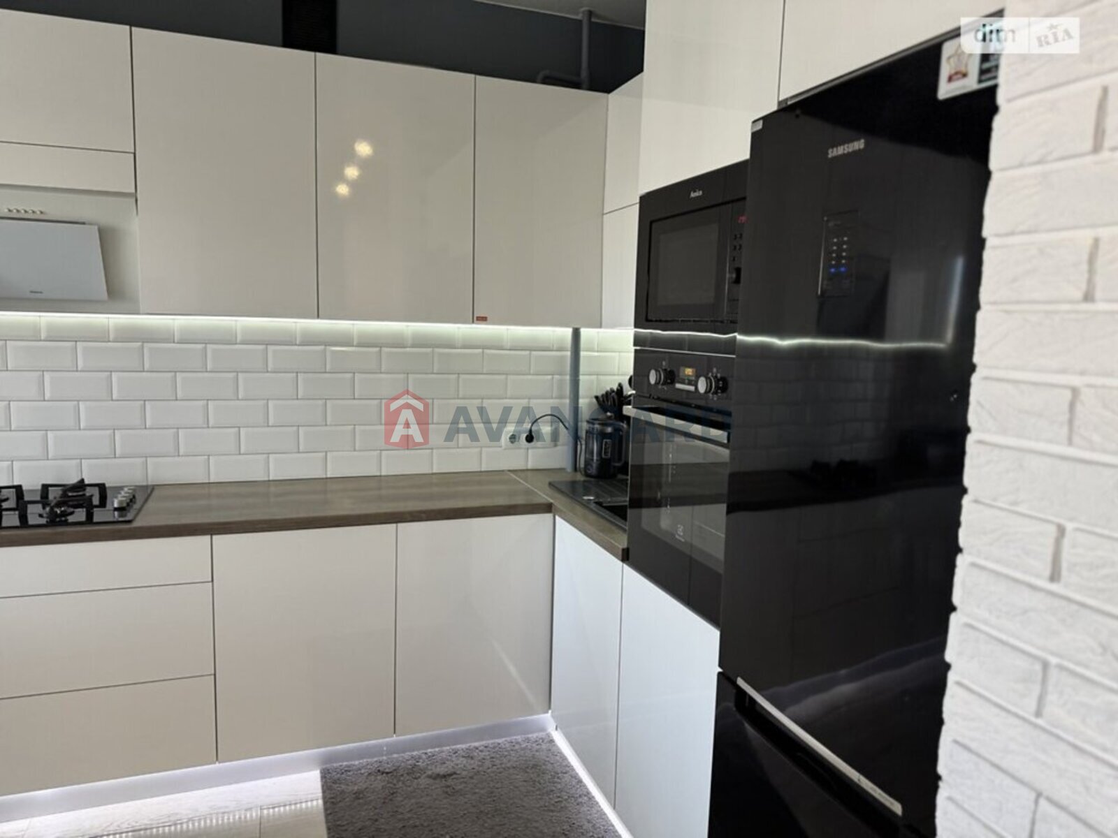 2 ��. ��������, 65/33/11 ��. �., 8/10 ������ ���� 13