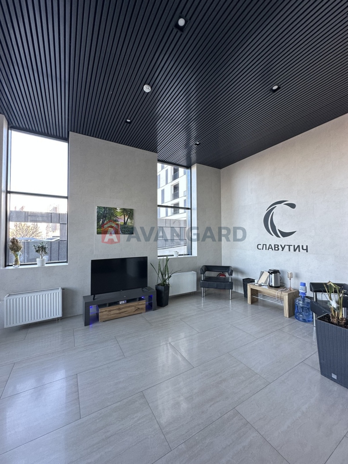 3 ��. ��������, 107/48/33 ��. �., 6/26 ������ ���� 18