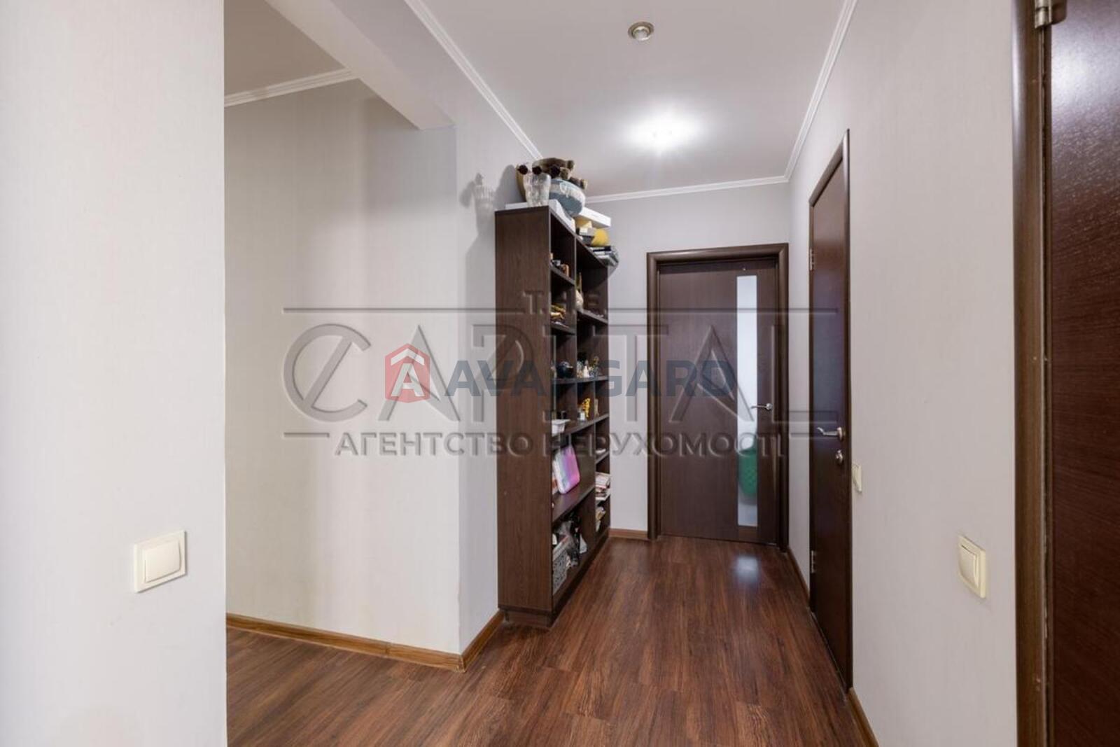 4 ��. ��������, 92/35/11 ��. �., 12/15 ������ ���� 4